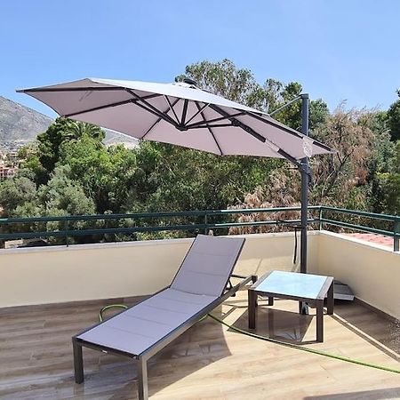 Апартаменты Luxury Penthouse With Sea&Mountain Views & Hot Tub - Tranquility & Rest Бенальмадена Экстерьер фото